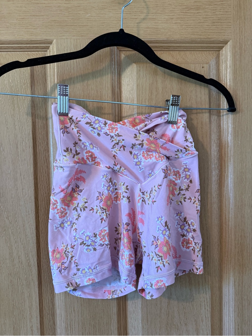 Aerie Women’s Pink Floral High-Waist Crossover Bike Shorts